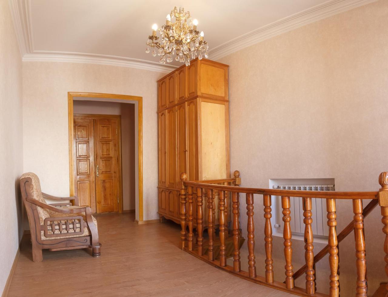 Sunny Mountain House Hotell Kazbegi Exteriör bild